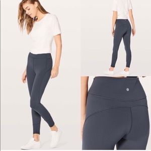 Lululemon Athletica In Movement Tight 25” - Size 4